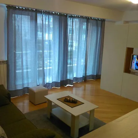 Apartment Exclusive Budget *