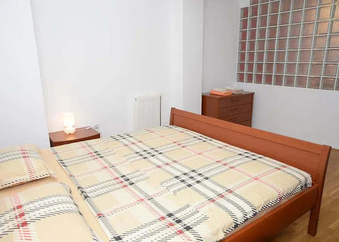 Exclusive Budget Скоп'є