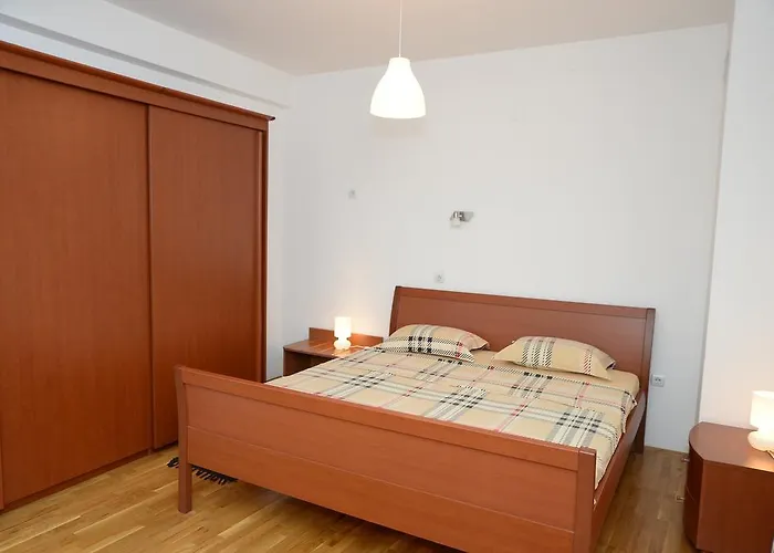 Апартаменти Exclusive Budget *