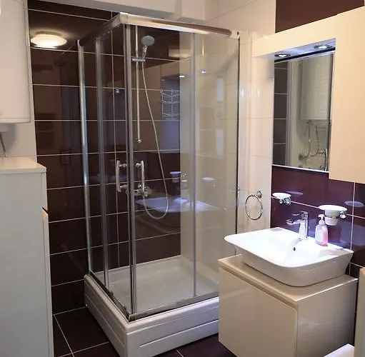 Exclusive Budget Скоп'є