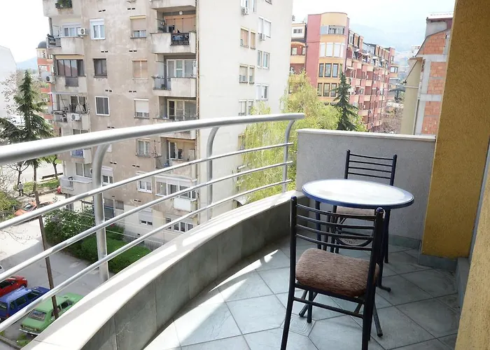 Exclusive Budget Апартаменти Скоп'є